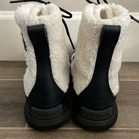 NWT Sorel Explorer II Joan Cozy Boot Size 7 - Picture 7 of 11